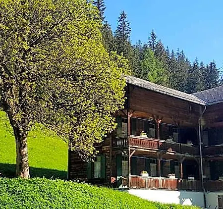 Berghaus Iffigenalp Lenk